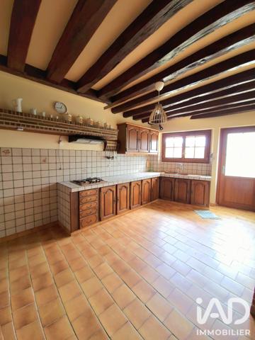 Maison à vendre 9 pièces 187 m² Saint-Amand-en-Puisaye