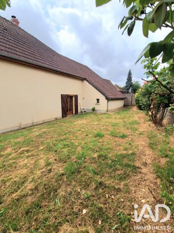 Maison à vendre 9 pièces 187 m² Saint-Amand-en-Puisaye
