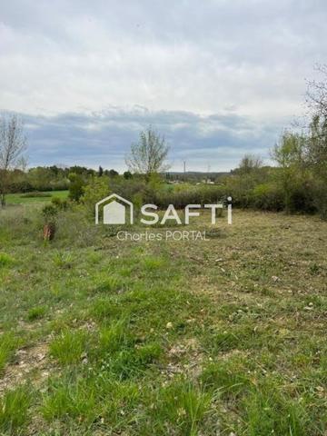 superbe terrain plat de 1220M²