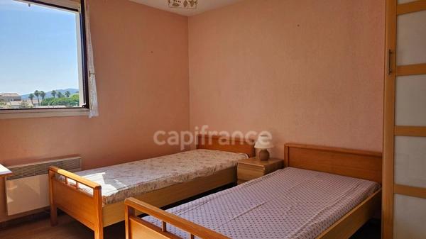 Appartement à vendre 4 pièces LA LONDE LES MAURES  CENTRE VILLE (83)