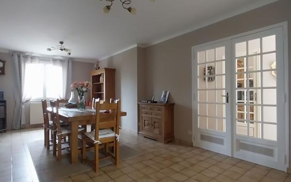 Maison à vendre    7 pièces •  Boisseuil