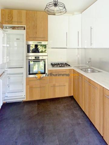 Vente                                                      Appartement
                        
                     4 pièces                      80 m2                     à Perpignan