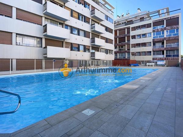 Location                                                      Appartement
                        
                     3 pièces                      95 m2                     à Perpignan