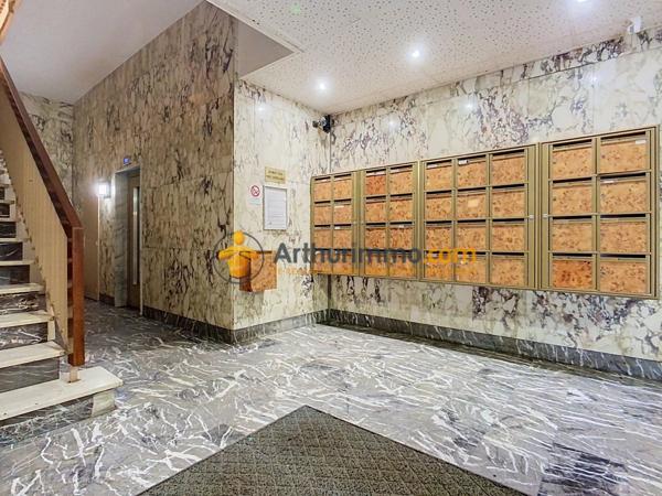 Location                                                      Appartement
                        
                     3 pièces                      95 m2                     à Perpignan