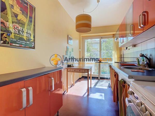 Location                                                      Appartement
                        
                     3 pièces                      95 m2                     à Perpignan