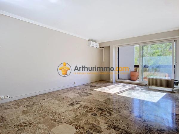 Location                                                      Appartement
                        
                     3 pièces                      95 m2                     à Perpignan