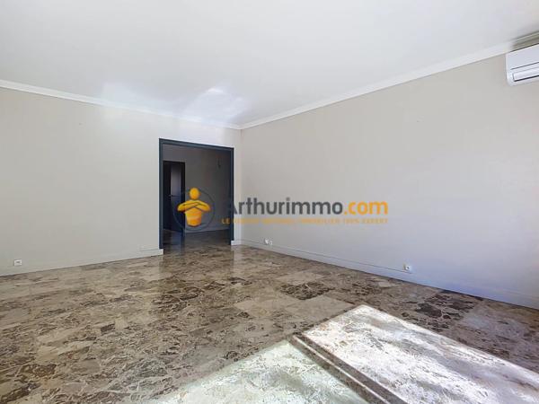 Location                                                      Appartement
                        
                     3 pièces                      95 m2                     à Perpignan