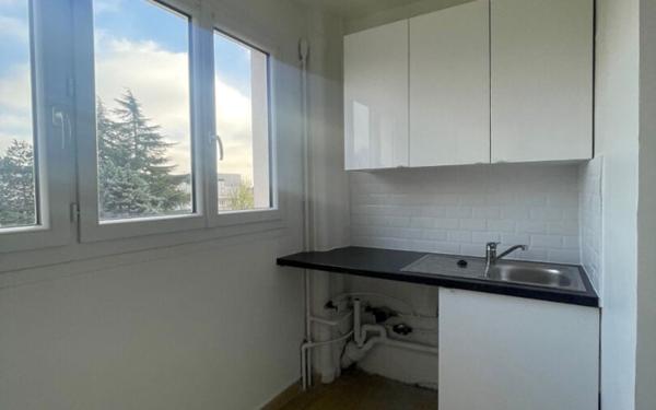 Appartement à louer    2 pièces •  Rosny-sous-Bois