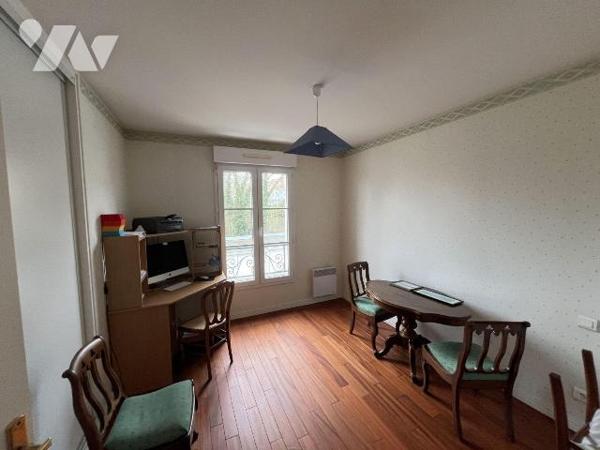 Appartement à Vendre en exclusivité chez votre Notaire.
Pour investisseur.
Notre Service Immo...