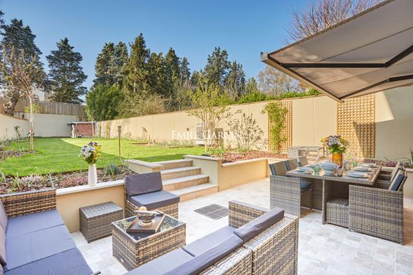 A vendre-Versailles Montreuil Maison contemporaine rare 11 pièces 210 m2, 6 chambres