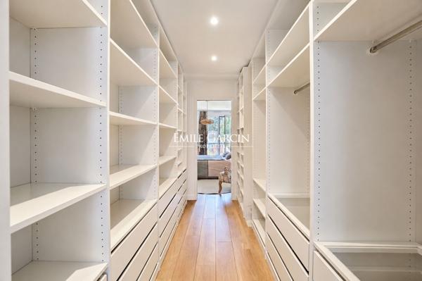A vendre-Versailles Montreuil Maison contemporaine rare 11 pièces 210 m2, 6 chambres