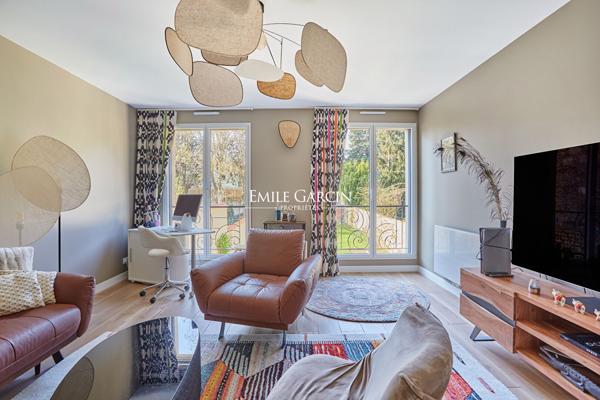 A vendre-Versailles Montreuil Maison contemporaine rare 11 pièces 210 m2, 6 chambres
