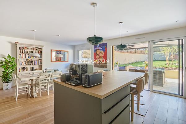 A vendre-Versailles Montreuil Maison contemporaine rare 11 pièces 210 m2, 6 chambres