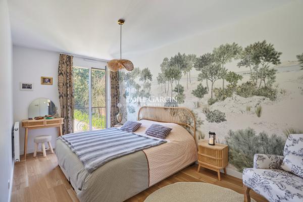 A vendre-Versailles Montreuil Maison contemporaine rare 11 pièces 210 m2, 6 chambres