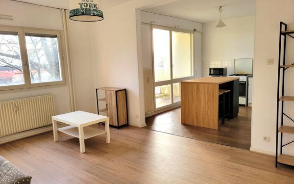 Appartement à louer    1 pièce •  Le Creusot
