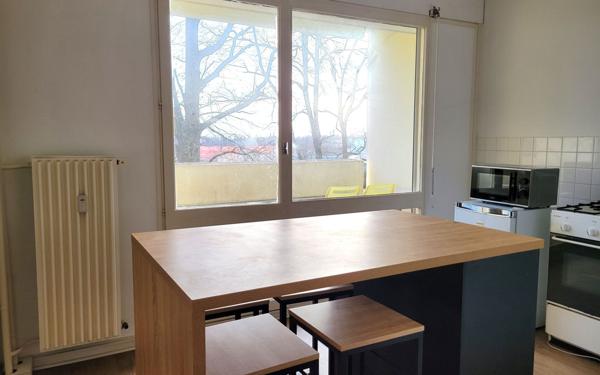 Appartement à louer    1 pièce •  Le Creusot
