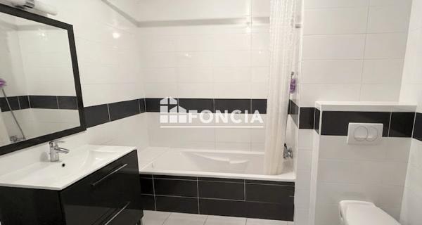 À vendre Appartement 2 pièces 43 m² - Saint-julien-en-genevois 74160