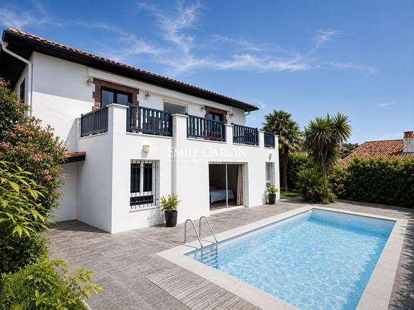A vendre - Maison de charme - Ciboure Bordagain - Piscine Terrasse