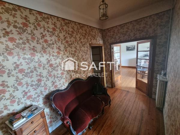 Immeuble de plus de 600m2 avec ascenseur en plein centre de st girons
