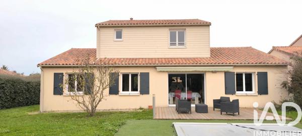 Maison à vendre 7 pièces 168 m² Roches-Prémarie-Andillé