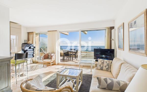 Appartement à vendre    3 pièces • 76,39 m2 Mandelieu-la-Napoule