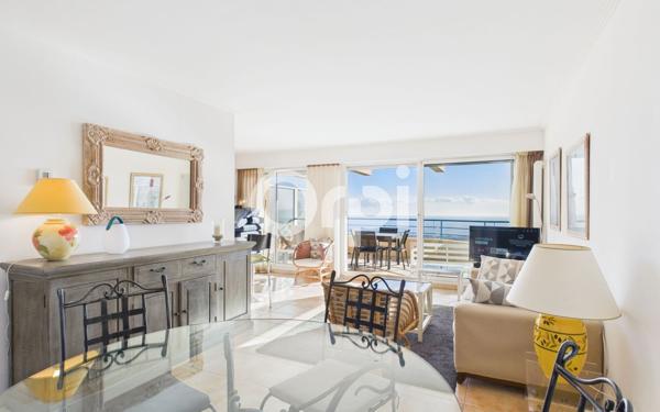 Appartement à vendre    3 pièces • 76,39 m2 Mandelieu-la-Napoule