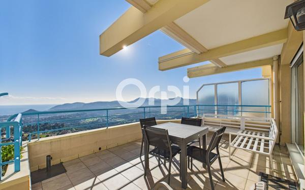 Appartement à vendre    3 pièces • 76,39 m2 Mandelieu-la-Napoule