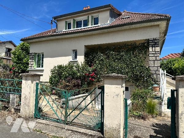 DOLE secteur Gare , maison individuelle sur sous-sol complet