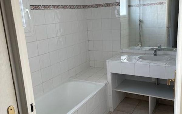 Maison à vendre    4 pièces •  Aigues-Mortes