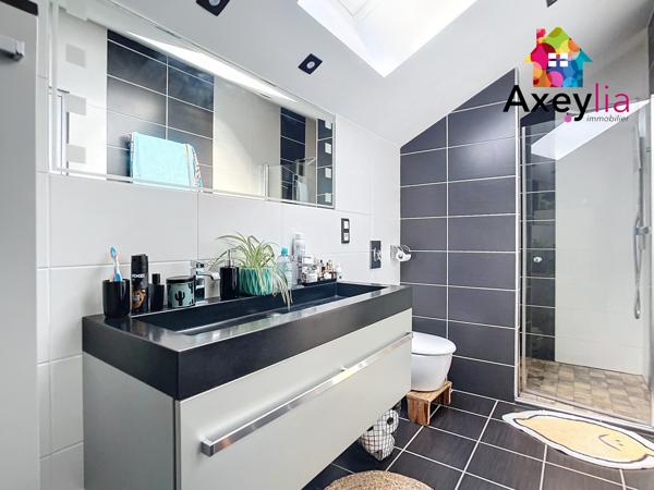 Le Coteau (42120) A VENDRE - LE COTEAU - MAISON ESPRIT LOFT AVEC GARAGE ET TERRASSE SANS VIS-À-VIS