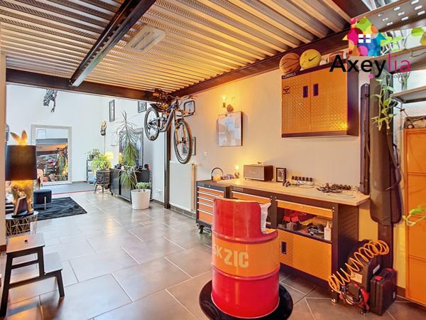 Le Coteau (42120) A VENDRE - LE COTEAU - MAISON ESPRIT LOFT AVEC GARAGE ET TERRASSE SANS VIS-À-VIS