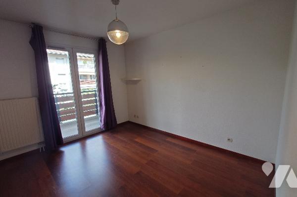 Appartement de 85,2 m² à Annecy-le-Vieux, composé de quatre pièces dont trois chambres.