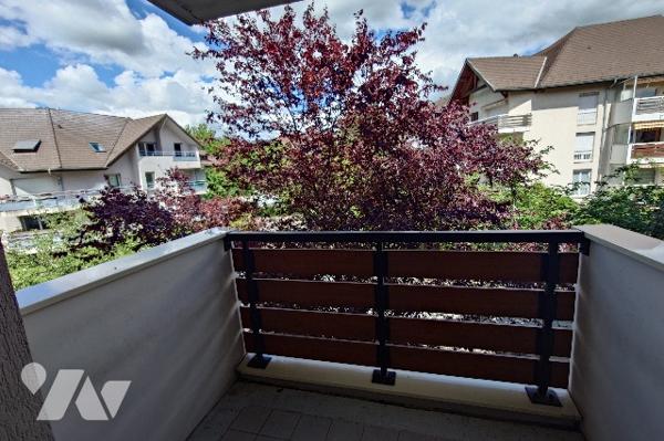 Appartement de 85,2 m² à Annecy-le-Vieux, composé de quatre pièces dont trois chambres.