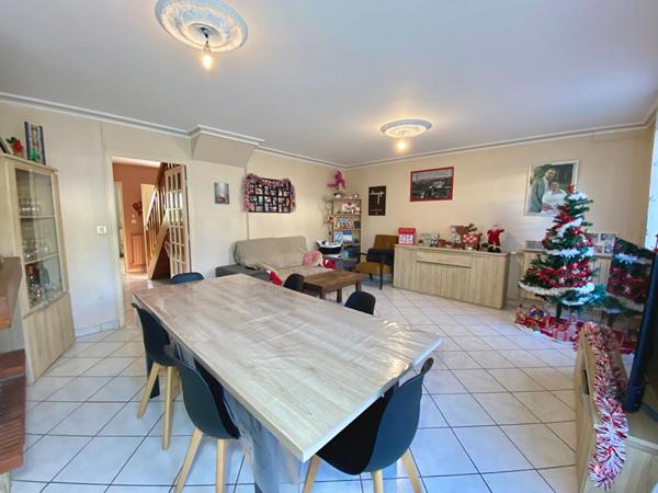 Maison Saint-berthevin 6 pièce(s) 96.83 m2