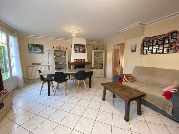 Maison Saint-berthevin 6 pièce(s) 96.83 m2