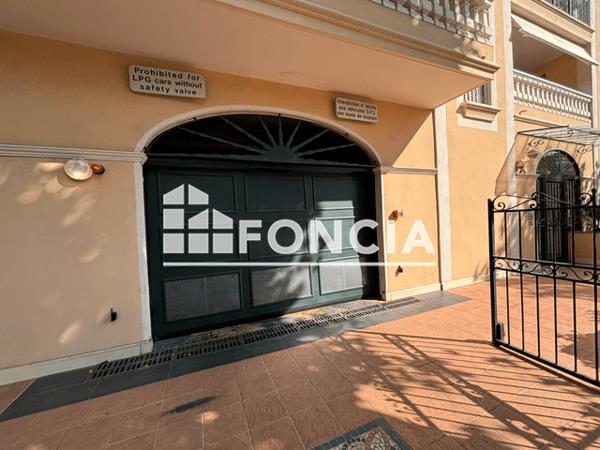 Location Parking - AVENUE GODILLOT Hyeres 83400