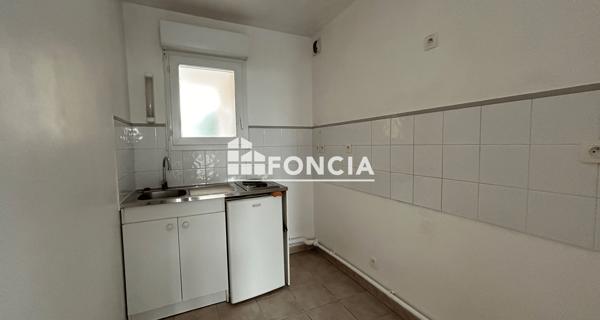 Location Studio 33.054 m² - Cavaillon 84300