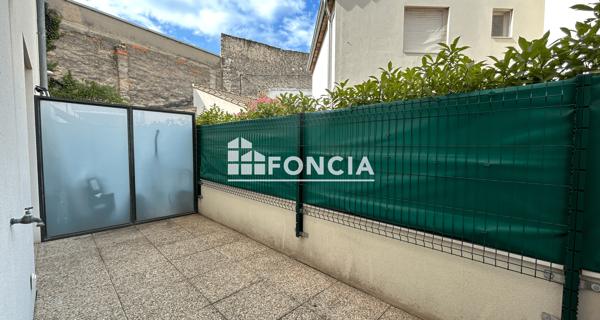 Location Studio 33.054 m² - Cavaillon 84300