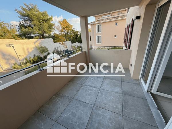 Location Appartement 2 pièces 40.78 m² - 2-4 ALLEE FIGLINESI Pelissanne 13330