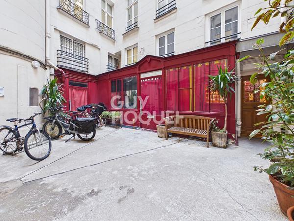 Superbe 2 pièces - Dernier étage - M° Quatre Septembre