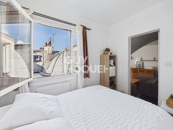 Superbe 2 pièces - Dernier étage - M° Quatre Septembre