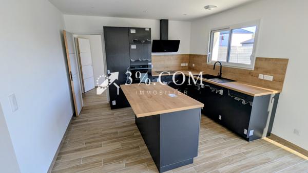 Maison 6 pièce(s) 3 chambre(s) 100.6 m²