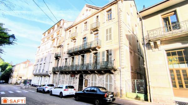Hôtel de charme sur 5 niveaux avec ascenseur à réhabiliter, à 2 pas du centre balnéo-romain