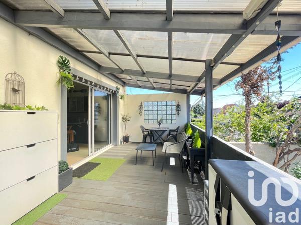 House for sale 5 rooms 105 m² Montfermeil