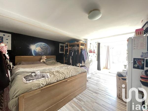 House for sale 5 rooms 105 m² Montfermeil