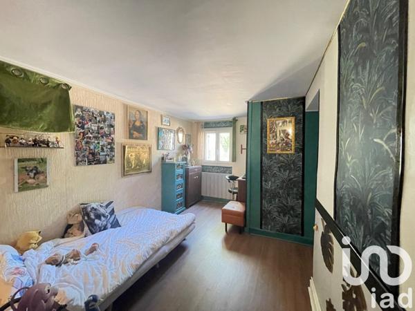 House for sale 5 rooms 105 m² Montfermeil