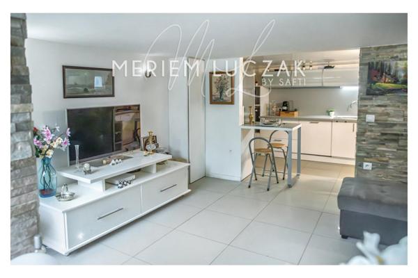 Charmante maison au calme avec terasse,2 parkings,136m2 sur un terrain 240m2 à 10 min du metro ligne 12