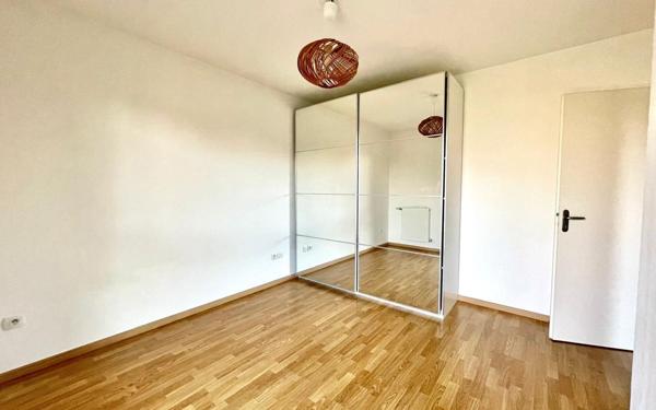 Appartement à louer    4 pièces • 90,73 m2 Bordeaux