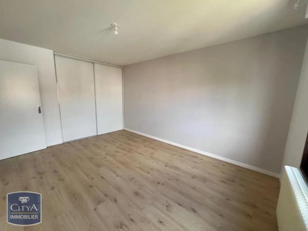 Appartement à louer 4 pièces 105.3m² Clermont-Ferrand (63000)