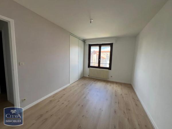 Appartement à louer 4 pièces 105.3m² Clermont-Ferrand (63000)